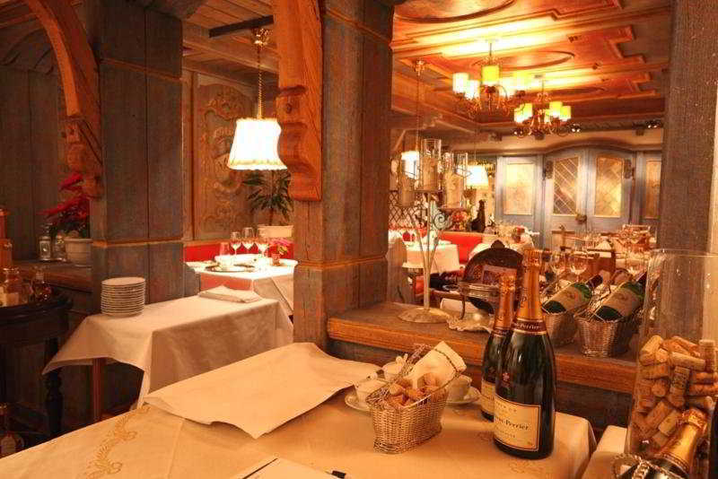 Relais & Chateaux Schoenegg زيرمات المطعم الصورة